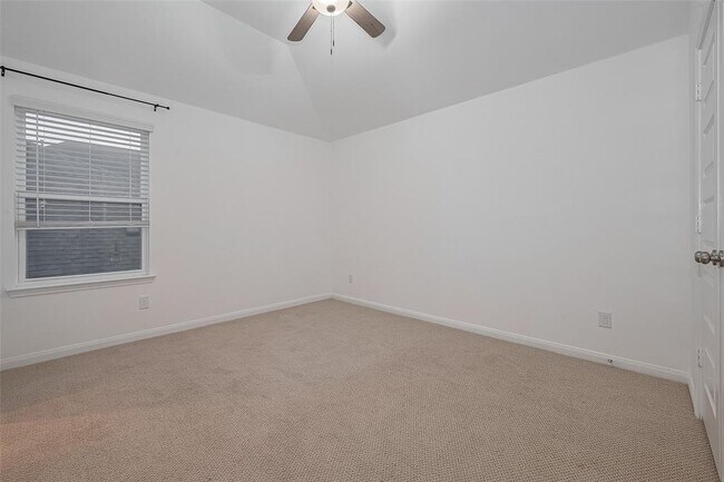 Building Photo - 707 Fresh Sage Crossing