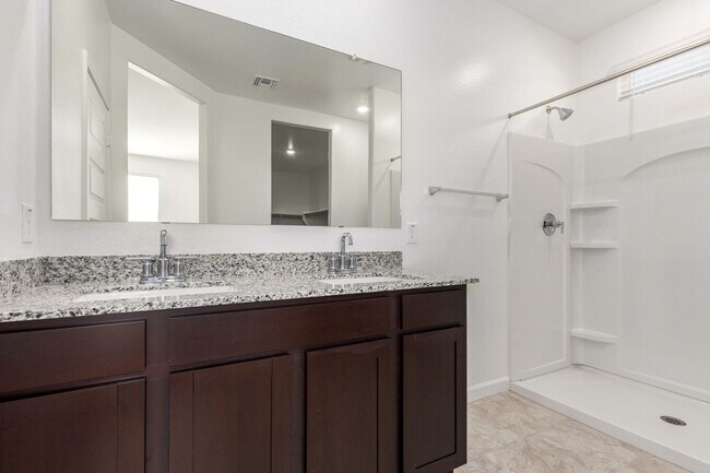 Building Photo - Brand New - Never Lived In 4 Bedroom / 2 B...