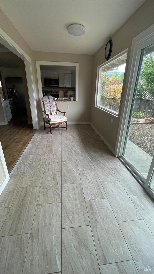 Building Photo - 2 Fallgreen Ct