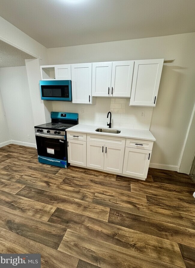 Building Photo - 3125 Ruth St