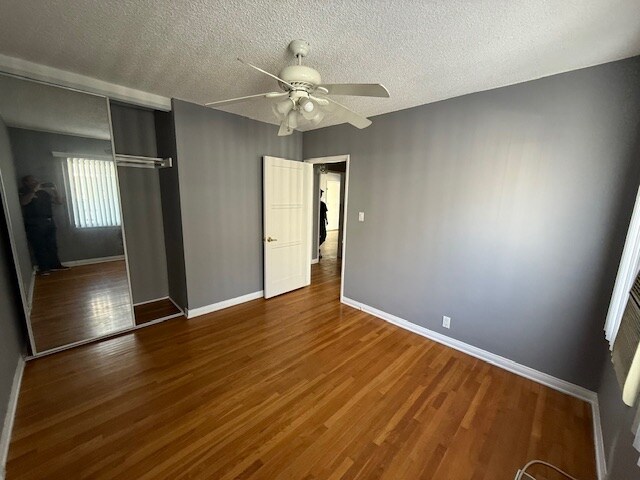 Building Photo - 14732 Burbank Blvd