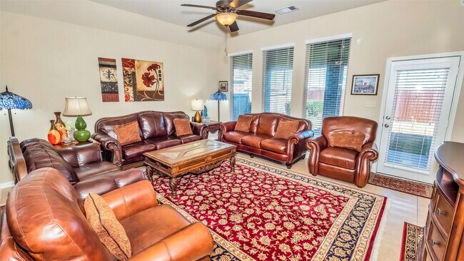 Building Photo - 8807 Seguin Cove Ln