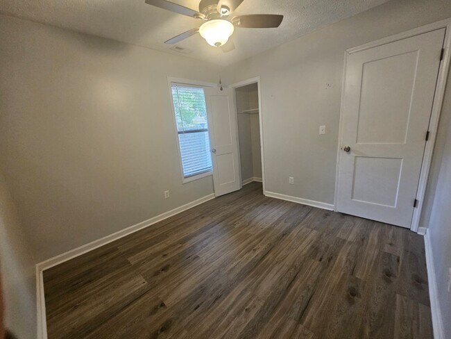 Building Photo - 509 Auburndale Ln