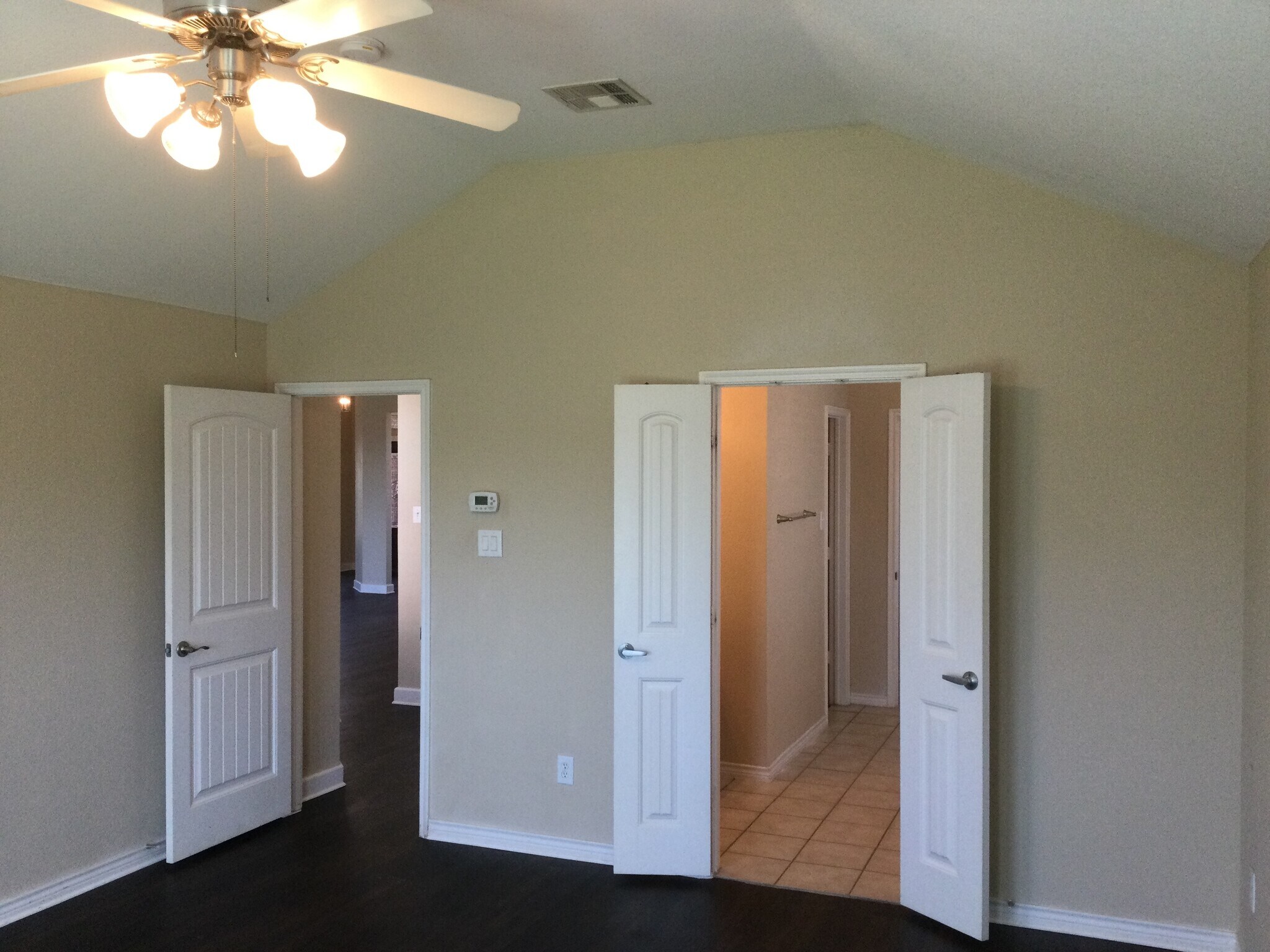 Building Photo - 1201 Hampton Bay Dr