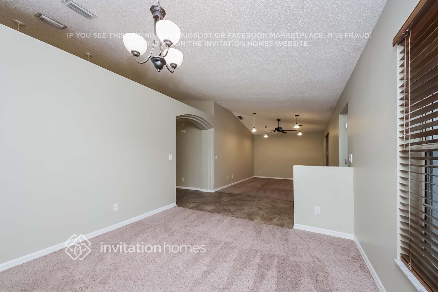 Building Photo - 1712 Laramie Cir