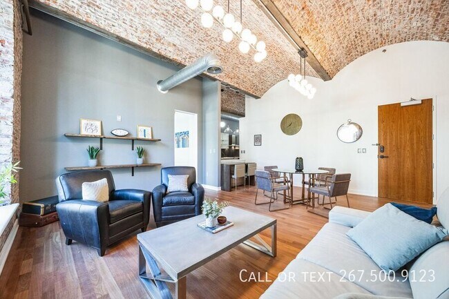 Building Photo - 105 S 12th St