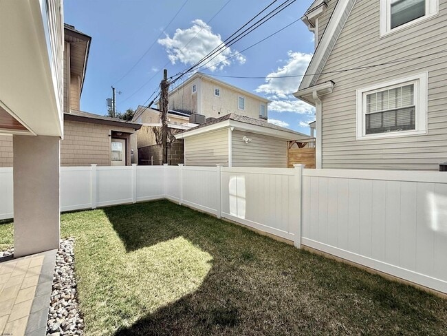 Building Photo - 100 S Frontenac Ave