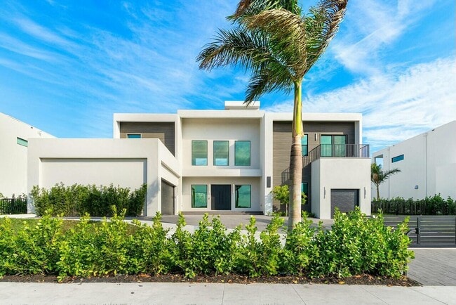 Building Photo - 13460 U.S. Rte 1