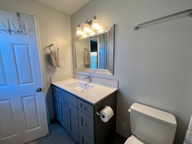 Building Photo - Great Natural light, Treetop Views with 2 Primary Suites plus OFFICE and a 2 car garage, It is li...