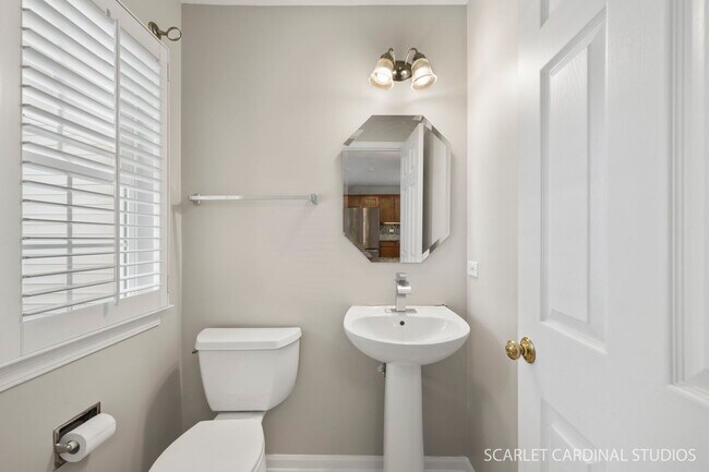 Building Photo - 42 Egg Harbour Ct