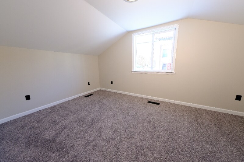 Building Photo - 246 Gorham St