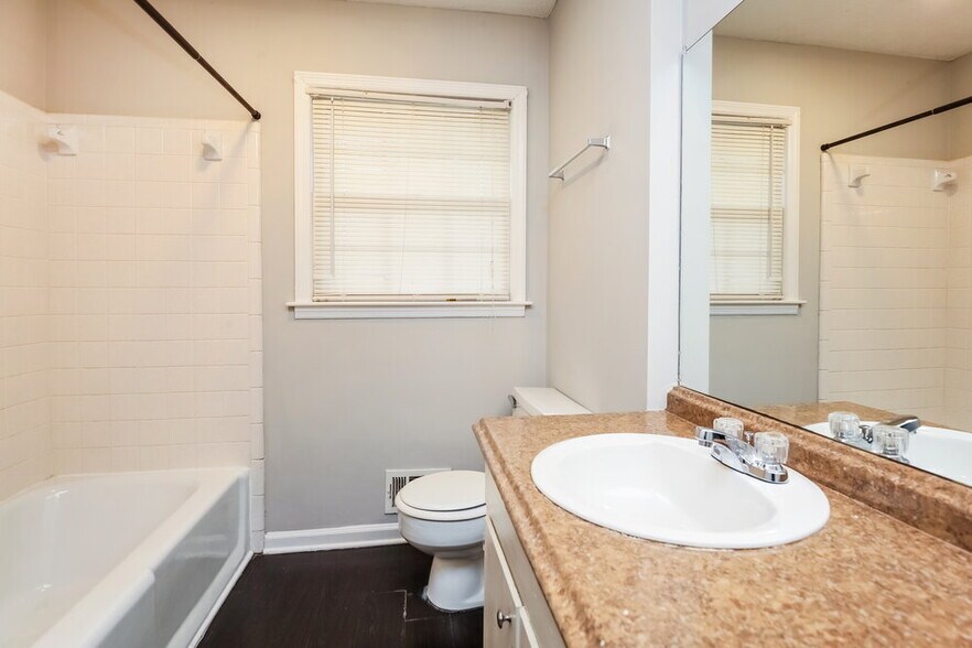 Building Photo - 5253 Corinth Dr SW