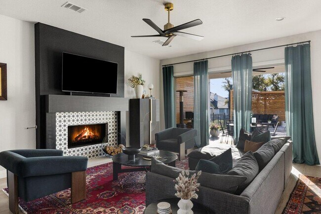 Building Photo - 2503 Sunset Vista Cir