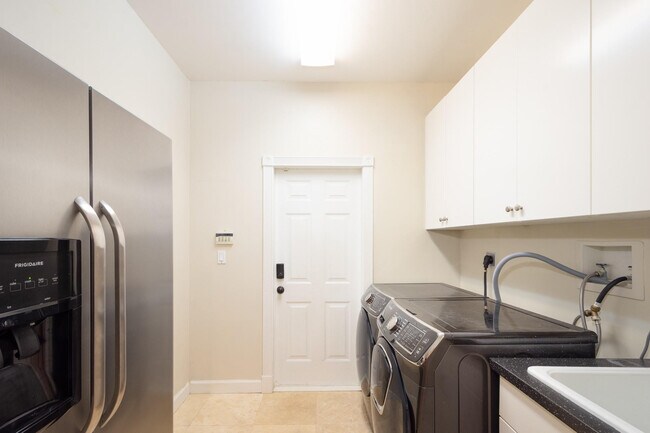 Building Photo - 11430 NW 18th St