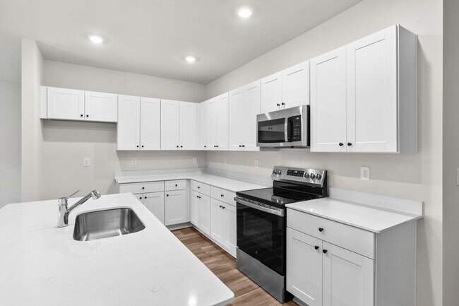 Building Photo - 1039 Harbor Dr