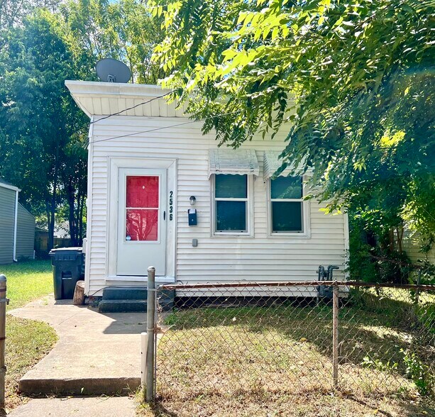 Primary Photo - 2536 Saint Cecilia St