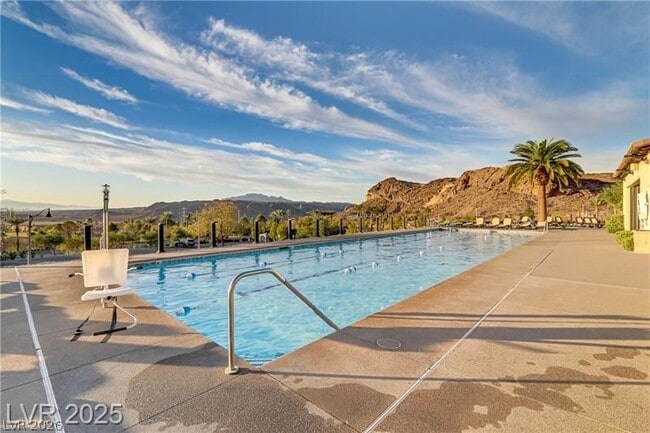 Building Photo - 30 Strada Di Villaggio