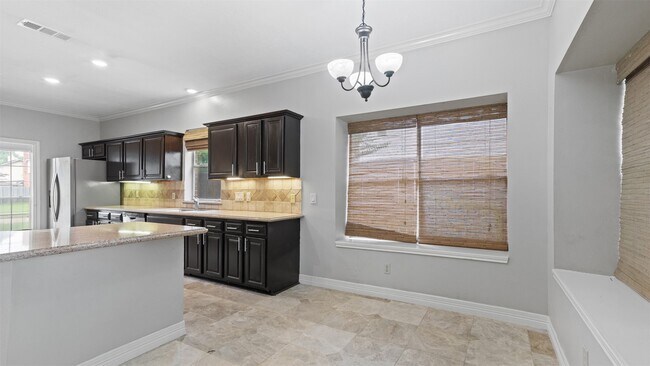 Building Photo - 16539 Battlecreek Dr