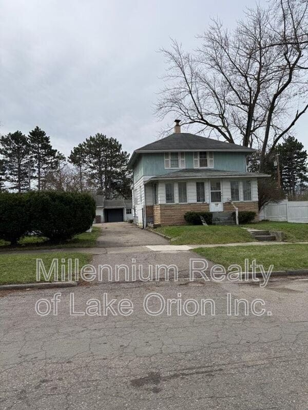 Building Photo - 30 E Beverly Ave