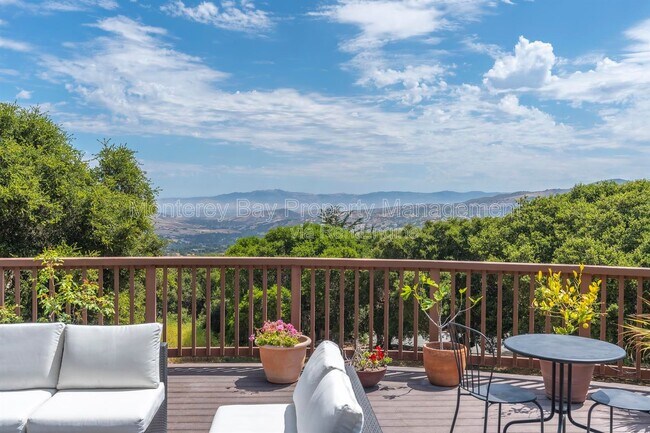 Building Photo - 287 Laureles Grade