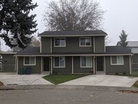 Building Photo - 1722 C Pl SE