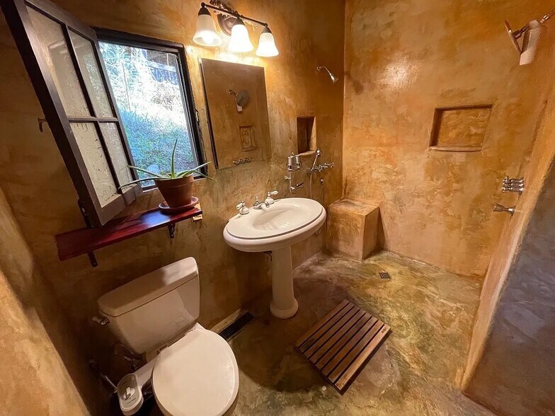 Building Photo - 21513 Highvale Trl