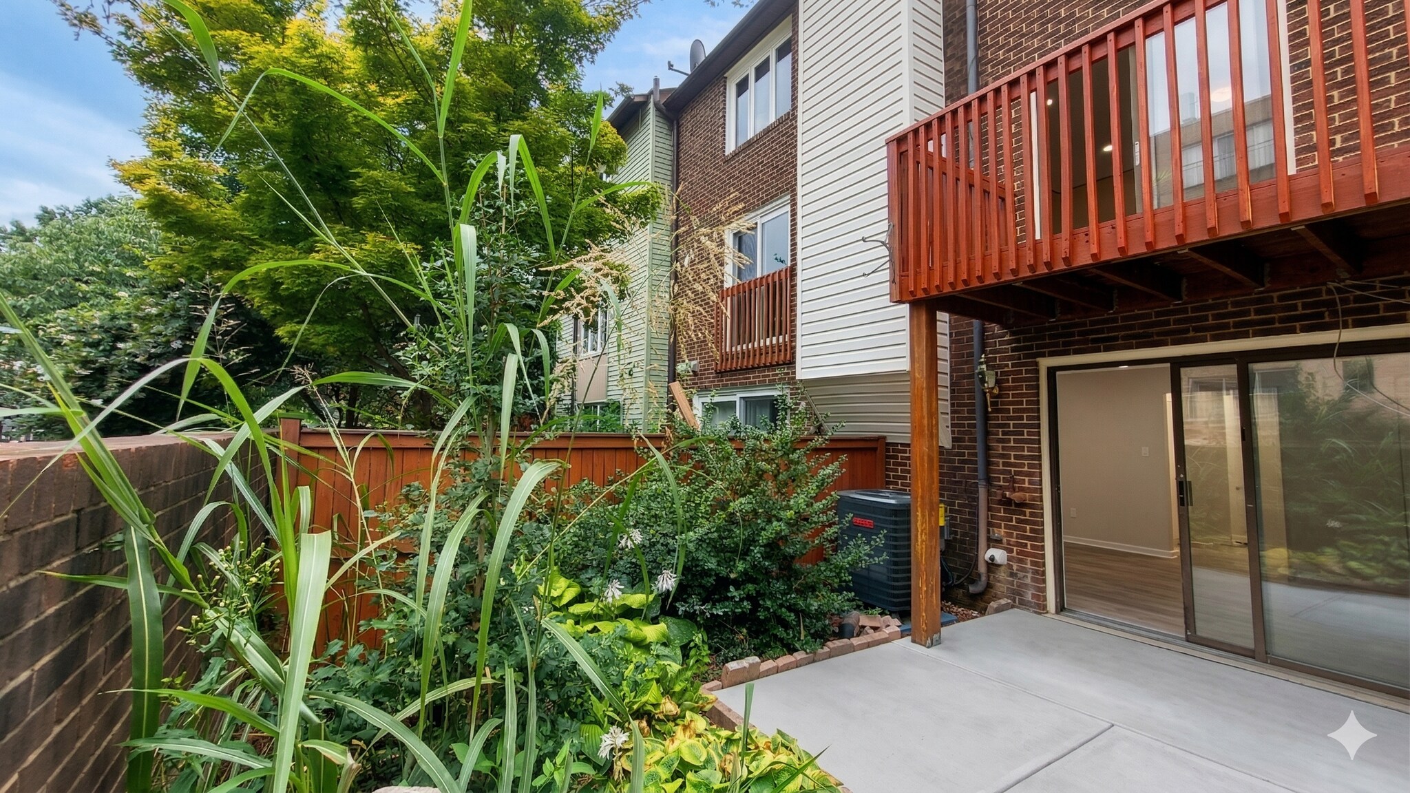 Building Photo - 971 S Taylor St