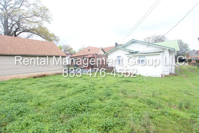 Building Photo - Belview Beauty!! New On The Market AND Ren...