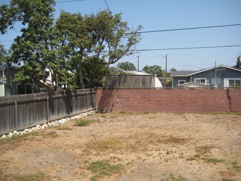 Building Photo - 253 Leighton Dr
