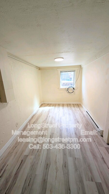 Building Photo - 228 NW 11th St