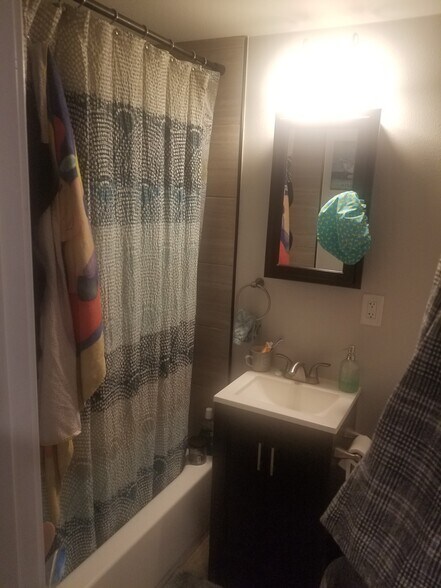 Building Photo - 3500 E 58th St