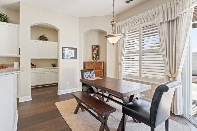 Building Photo - 1121 Galston Dr