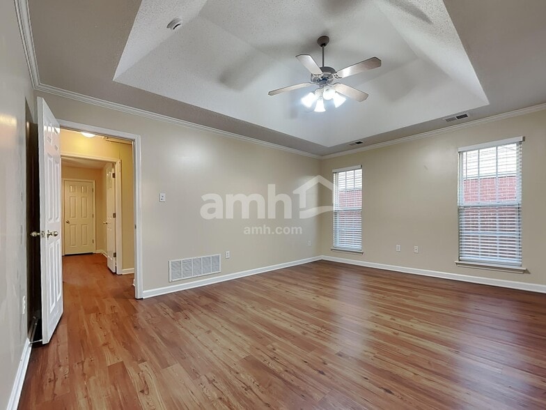 Building Photo - 5717 Antler Trail