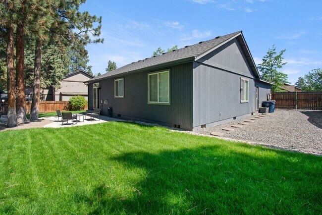 Building Photo - 61039 Honkers Ln