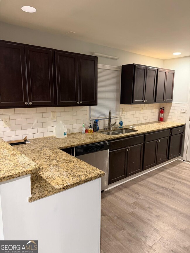 Building Photo - 3456 Thompson Dr NW