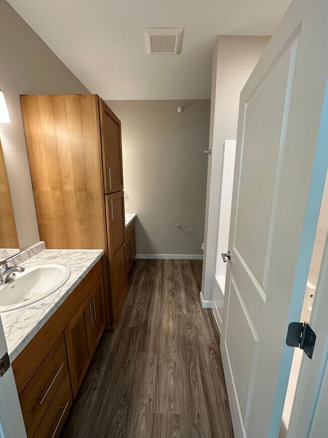 Building Photo - 1112 12th St N