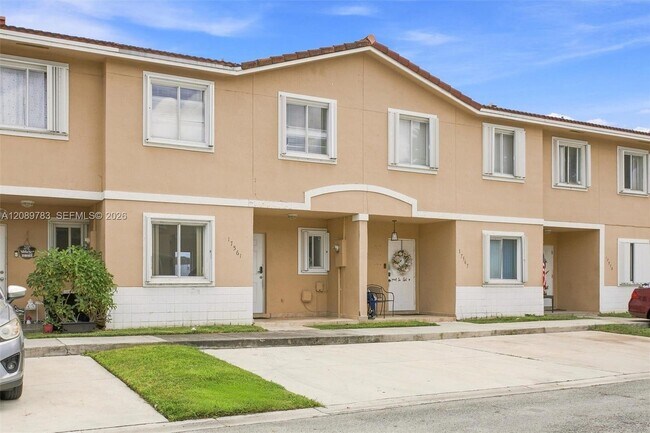 Building Photo - 17561 SW 140th Ct