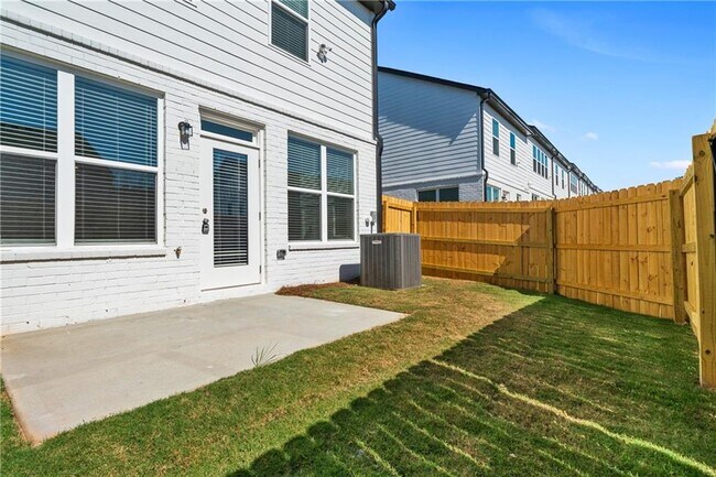 Building Photo - 64 Auburn Wds Dr