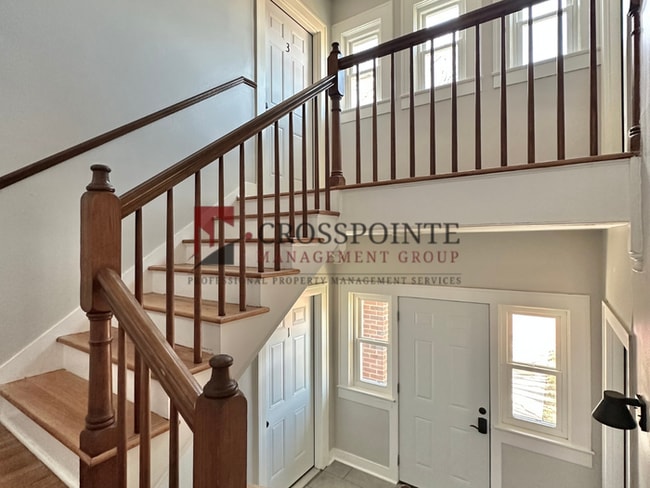 Building Photo - Charming Updated 2-Bedroom in Historic Quadplex Near Downtown Tyler!