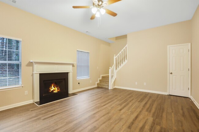 Building Photo - 5240 Rock Pl Dr SW