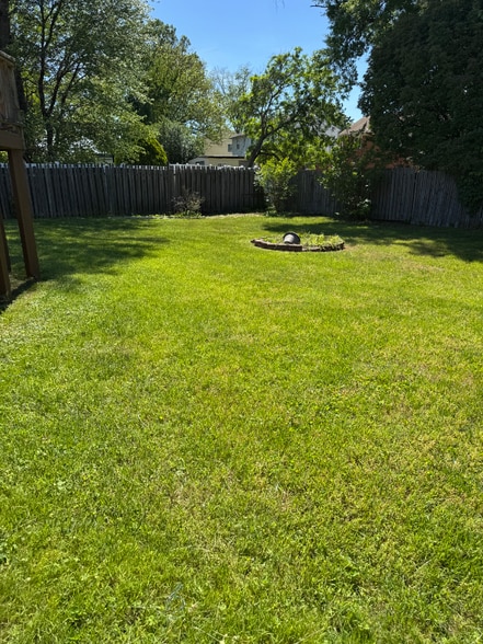 Building Photo - 109 Dauntly St