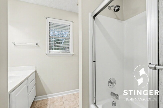 Building Photo - 76 Wade Hampton Dr