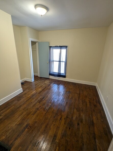 Building Photo - 1016 Memorial Ave