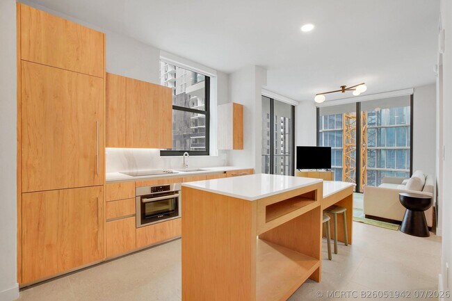 Building Photo - 601 N Miami Ave