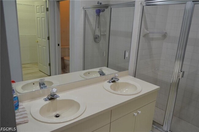 Building Photo - 1702 Emerald Cove Dr