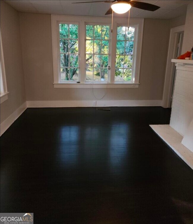 Building Photo - 919 Inverness Ave