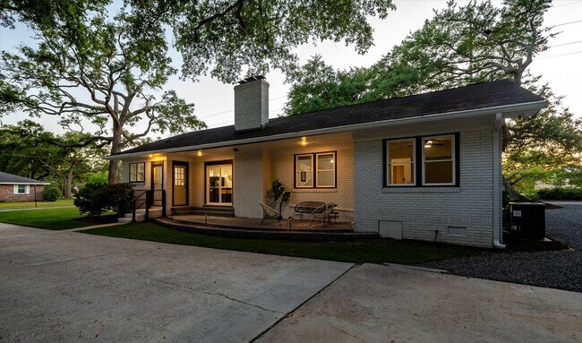 Building Photo - 1634 Ingram Rd