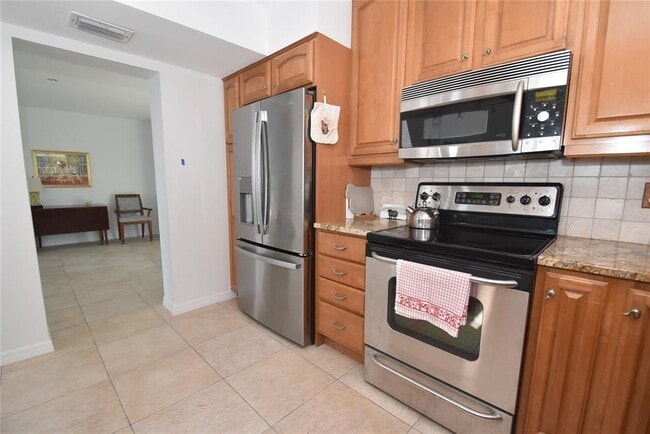 Building Photo - 1511 Pelican Point Dr