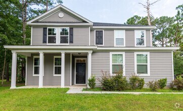 Building Photo - Modern Living in the Heart of Summerville!