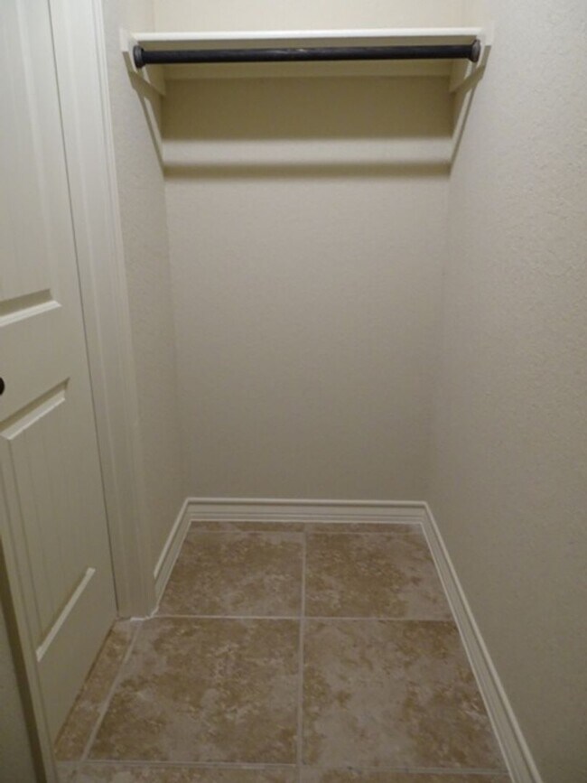 Building Photo - 6411 Luglio Ln